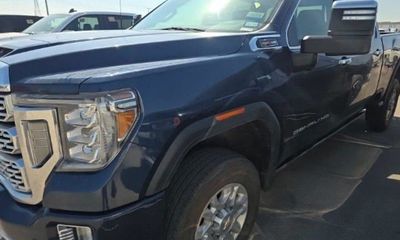 2022 GMC Sierra HD Denali