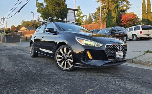 2018 Hyundai Elantra GT Sport