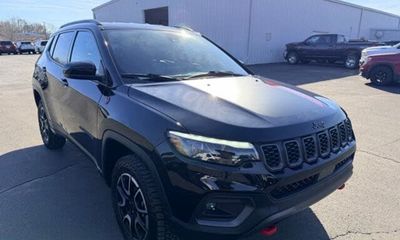 2025 Jeep Compass Trailhawk