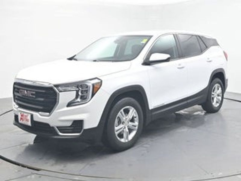 2023 Kia Sorento — a typically priced live listing