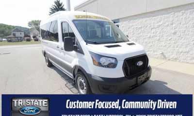 2025 Ford Transit Medium Roof