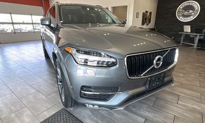 2017 Volvo XC90 Momentum