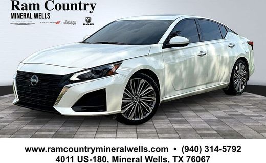2025 Nissan Altima SL