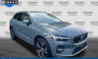 2023 Volvo XC60 Plus Bright
