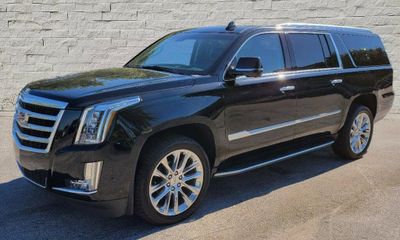 2020 Cadillac Escalade ESV Luxury