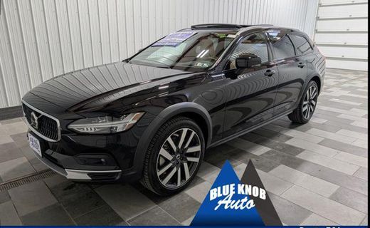 2025 Volvo V90CC Ultra