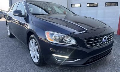 2017 Volvo V60 Premier