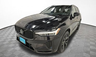 2024 Volvo XC60 Ultimate Black Edition