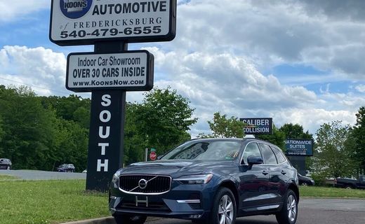2022 Volvo XC60 Momentum