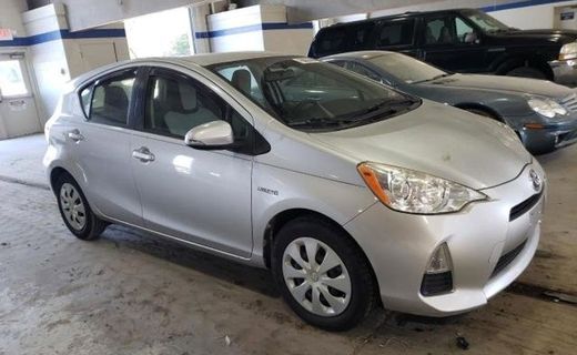 2014 Toyota Prius C Three