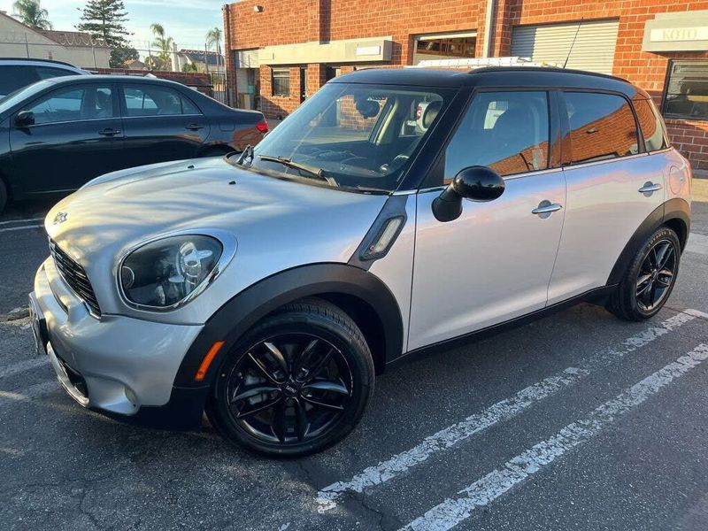 2013 Mini Countryman — a typically priced live listing