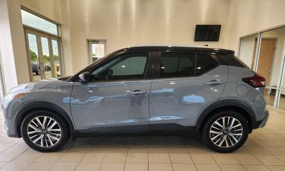 2022 Nissan Kicks SV