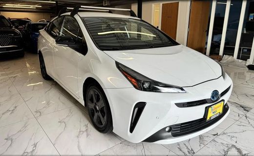 2021 Toyota Prius LE