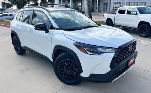 2025 Toyota Corolla Cross LE