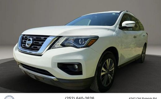 2019 Nissan Pathfinder S
