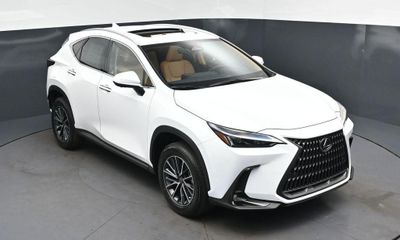 2026 Lexus NX 450H Luxury
