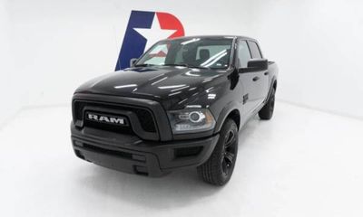 2024 Ram 1500 SLT Fleet
