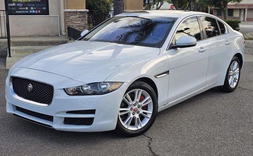2018 Jaguar XE Premium
