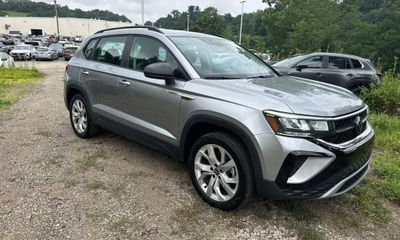 2023 Volkswagen Taos 4Motion S W