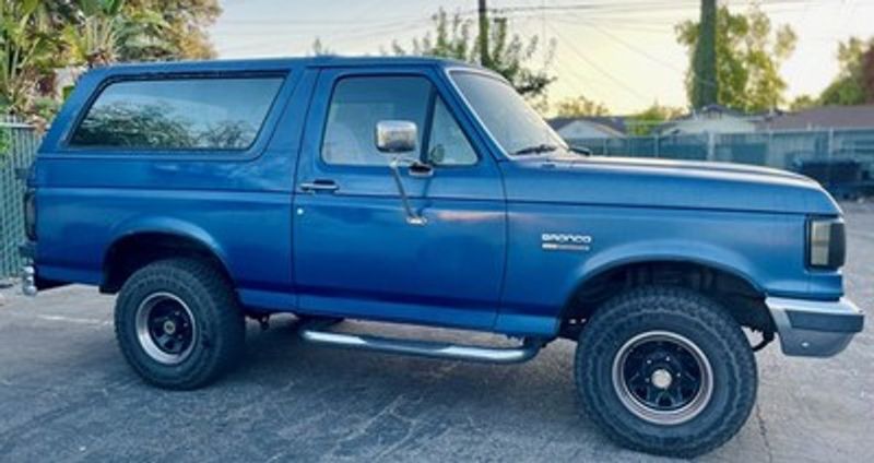 1988 Ford Bronco — a typically priced live listing