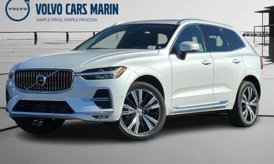 2023 Volvo XC60 Plus Bright