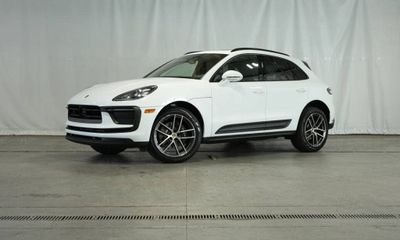 2025 Porsche Macan