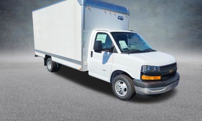 2025 Chevrolet Express 3500 Cutaway 177