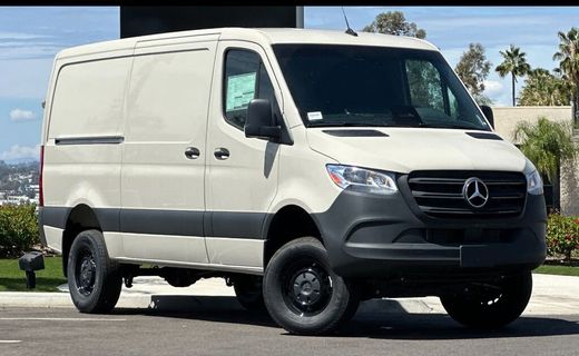 2025 Mercedes-Benz Sprinter 907