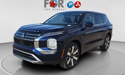 2026 Mitsubishi Outlander SE Trail Edition
