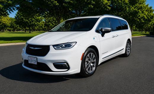 2023 Chrysler Pacifica Pinnacle