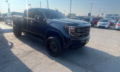 2023 GMC Sierra AT4
