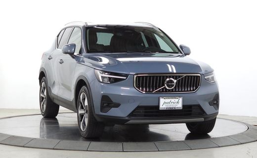 2023 Volvo XC40 Ultimate Bright