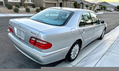 2001 Mercedes-Benz E-Class 320