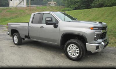 2025 Chevrolet Silverado HD LT