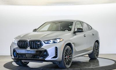 2027 BMW X6 M60i