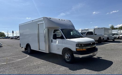 2026 Chevrolet Express 4500 Cutaway 177