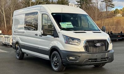 2026 Ford Transit Medium Roof