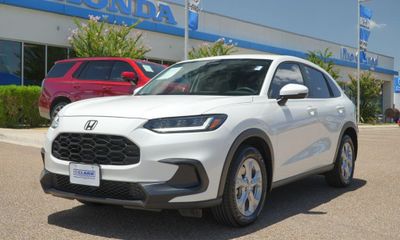 2025 Honda HR-V LX
