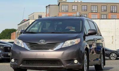 2013 Toyota Sienna XLE