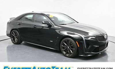 2023 Cadillac CT4