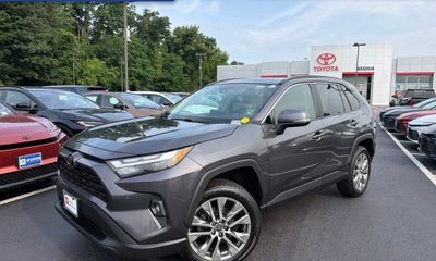 2022 Toyota RAV4 XLE Premium