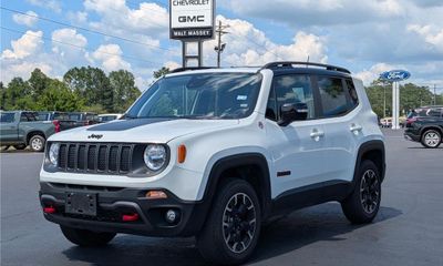 2023 Jeep Renegade Trailhawk