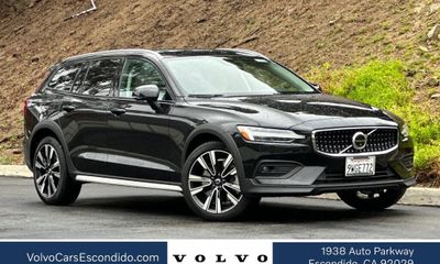 2026 Volvo V60CC Ultra