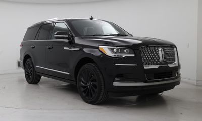 2023 Lincoln Navigator Standard