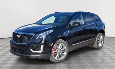2025 Cadillac XT5 Sport