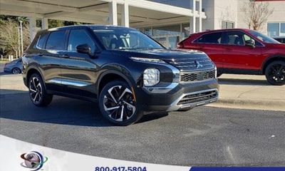 2022 Mitsubishi Outlander ES