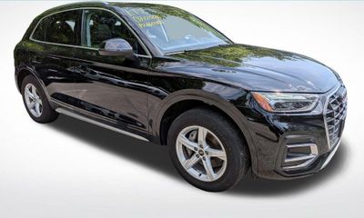 2023 Audi Q5 Quattro Premium