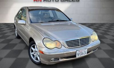 2001 Mercedes-Benz C-Class C320