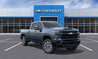 2026 Chevrolet Silverado HD Custom