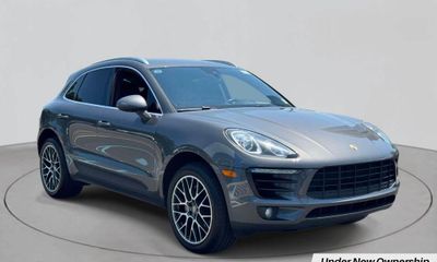 2018 Porsche Macan S